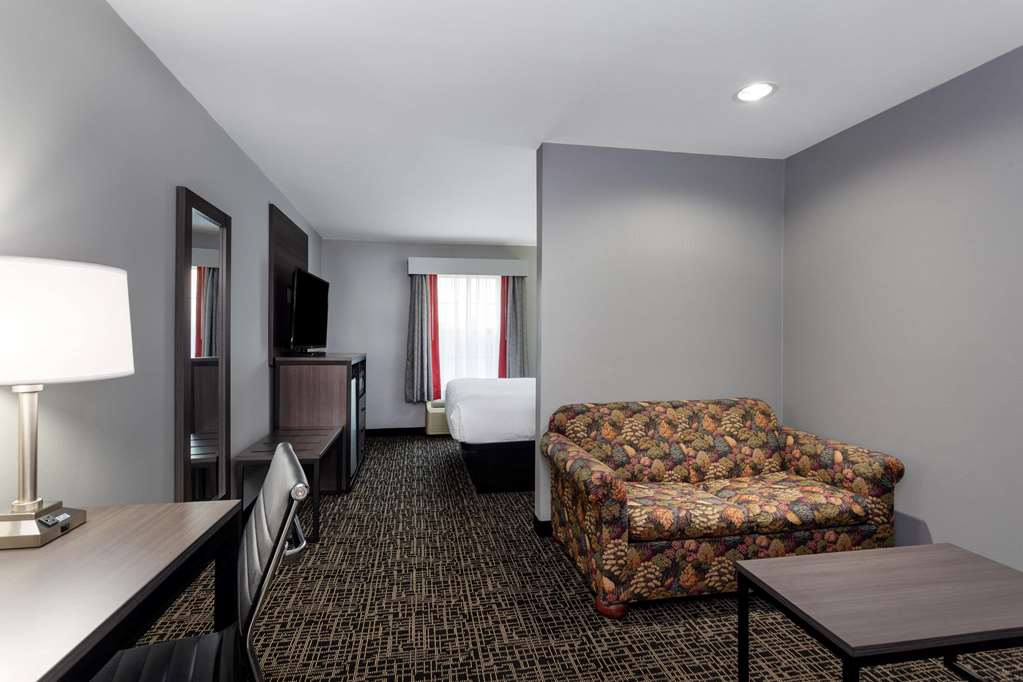 ramada by wyndham sellersburg louisville north