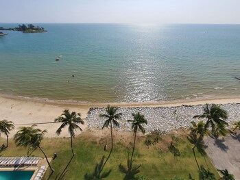 Seaview Condo Regency,,4 star