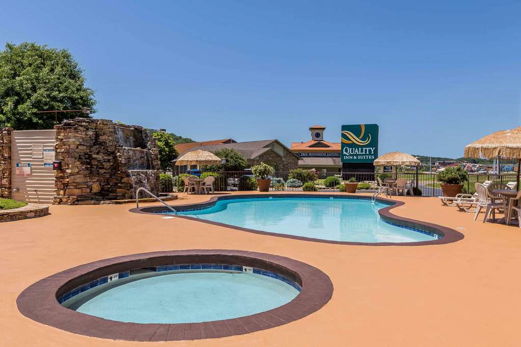 quality inn and suites sevierville pigeon forge