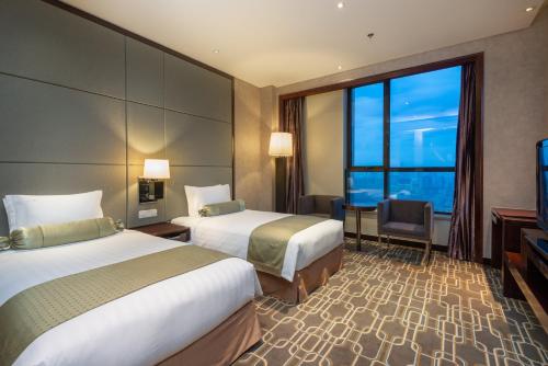 crowne plaza shanghai jinxiu an ihg hotel