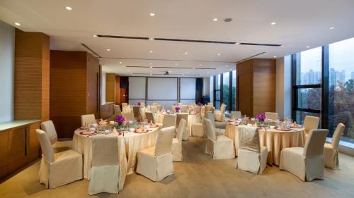 crowne plaza shanghai jinxiu an ihg hotel