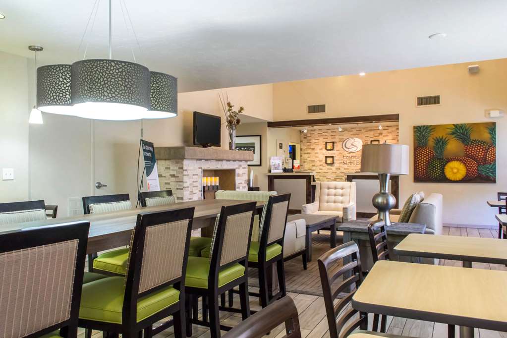 comfort suites at tucson mall