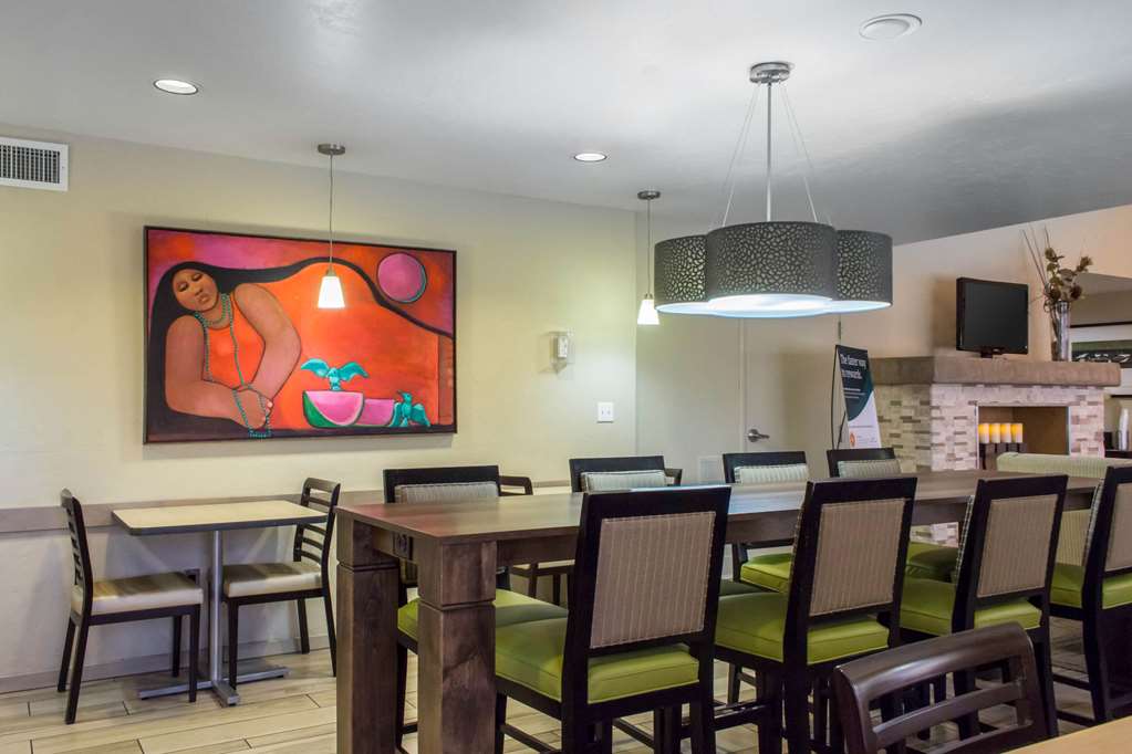 comfort suites at tucson mall
