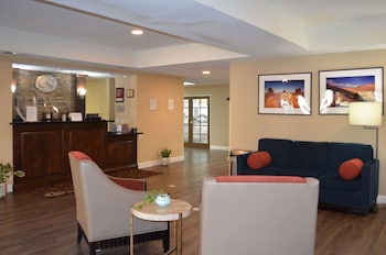 Comfort Suites,Tulare>>Fresno,3 star