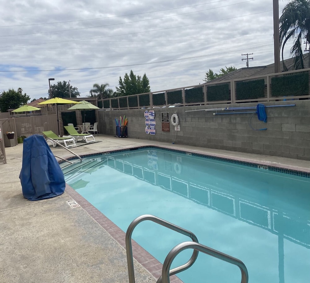 comfort suites
