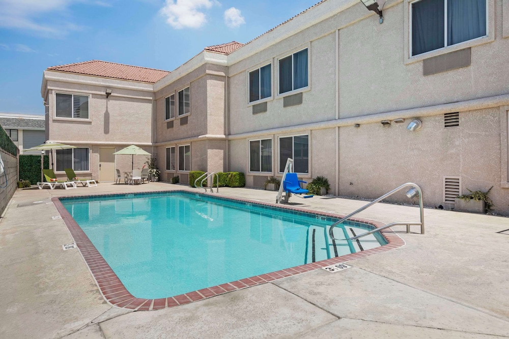 comfort suites