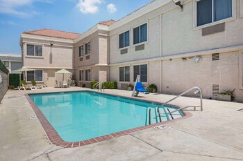 comfort suites