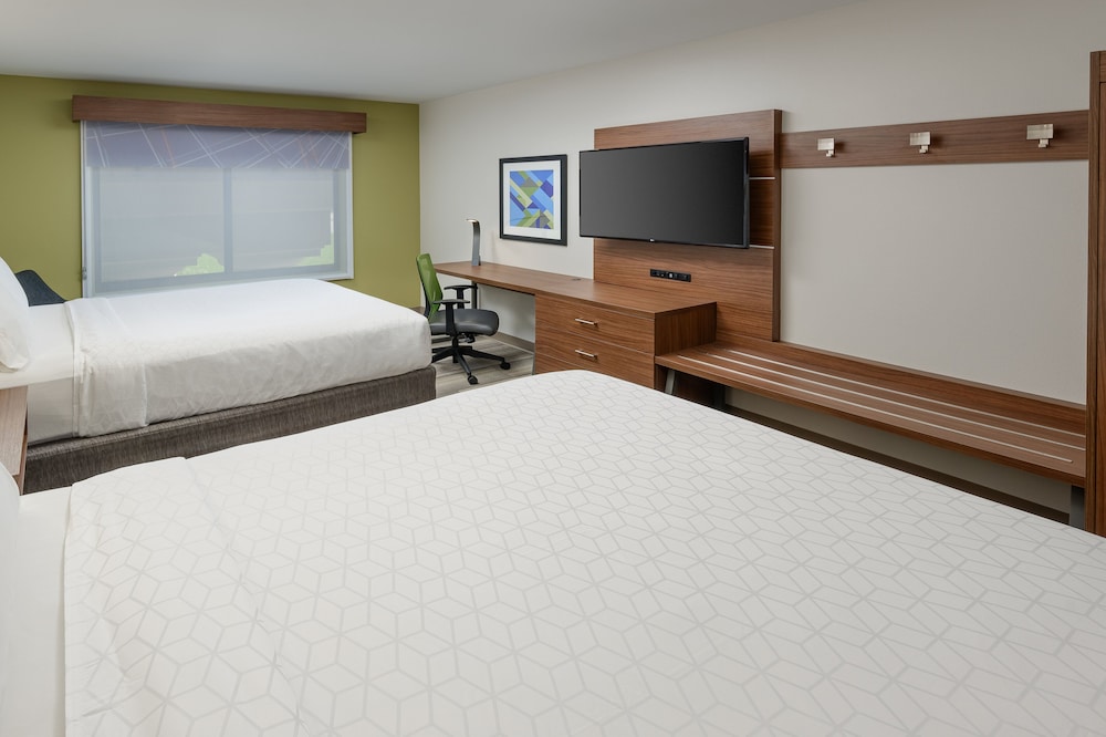 holiday inn express hotel and suites tullahoma by ihg