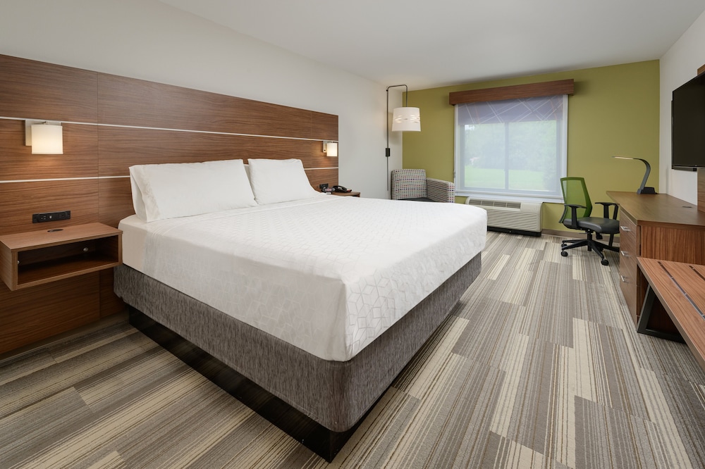 holiday inn express hotel and suites tullahoma by ihg