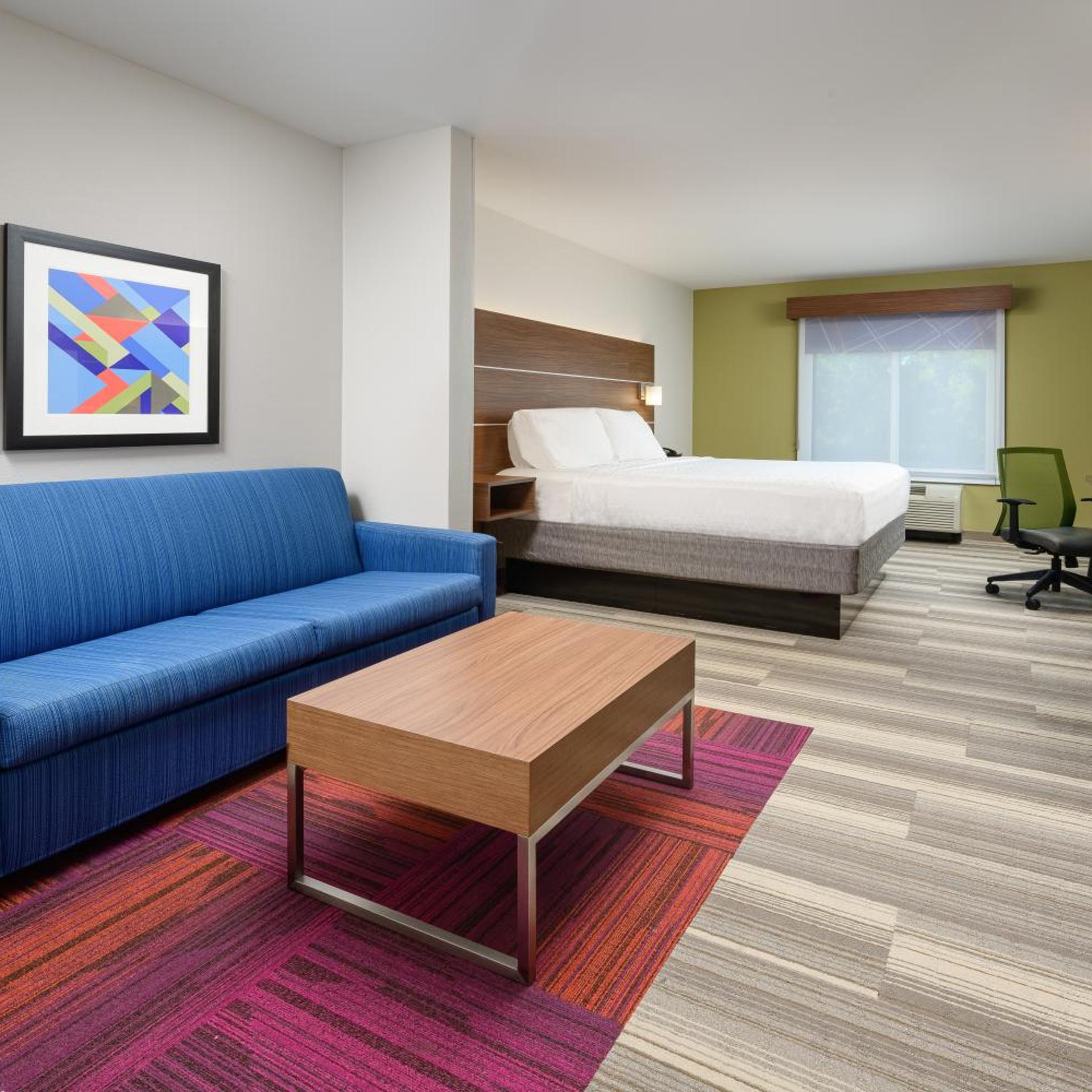 holiday inn express hotel and suites tullahoma by ihg