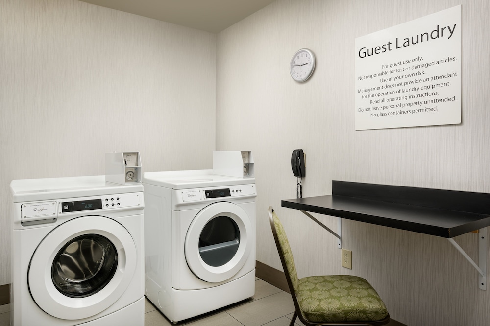 holiday inn express hotel and suites tullahoma by ihg