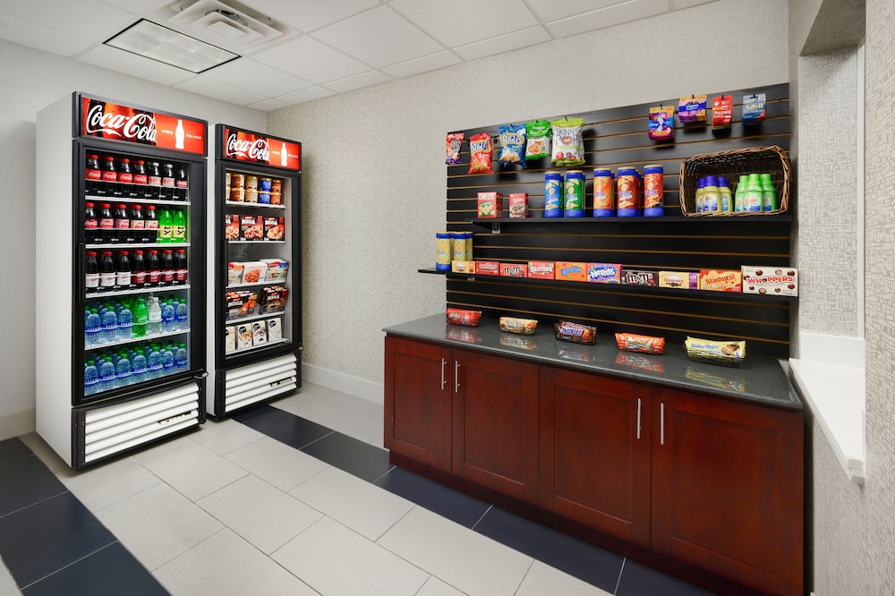 holiday inn express hotel and suites tullahoma by ihg
