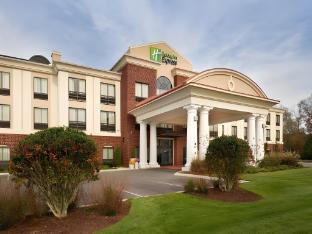 holiday inn express hotel and suites tullahoma by ihg
