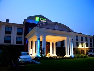 holiday inn express hotel and suites tullahoma by ihg