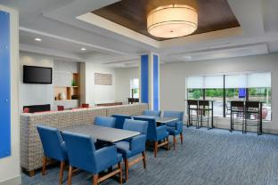 holiday inn express hotel and suites tullahoma by ihg