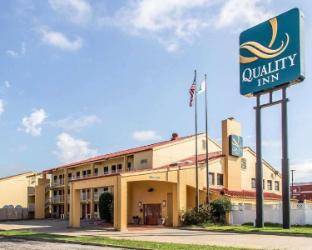 quality inn tulsa central