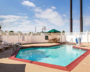 quality inn tulsa central