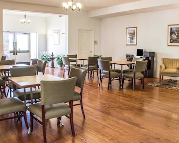 quality inn tulsa central