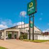 quality inn tulsa central