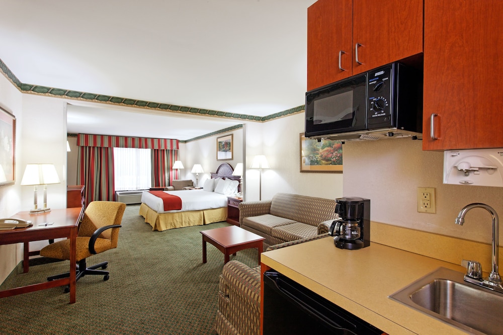 holiday inn express hotel and suites tupelo by ihg