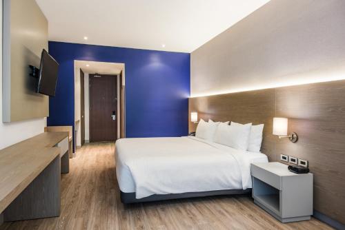hotel holiday inn express bogota by ihg