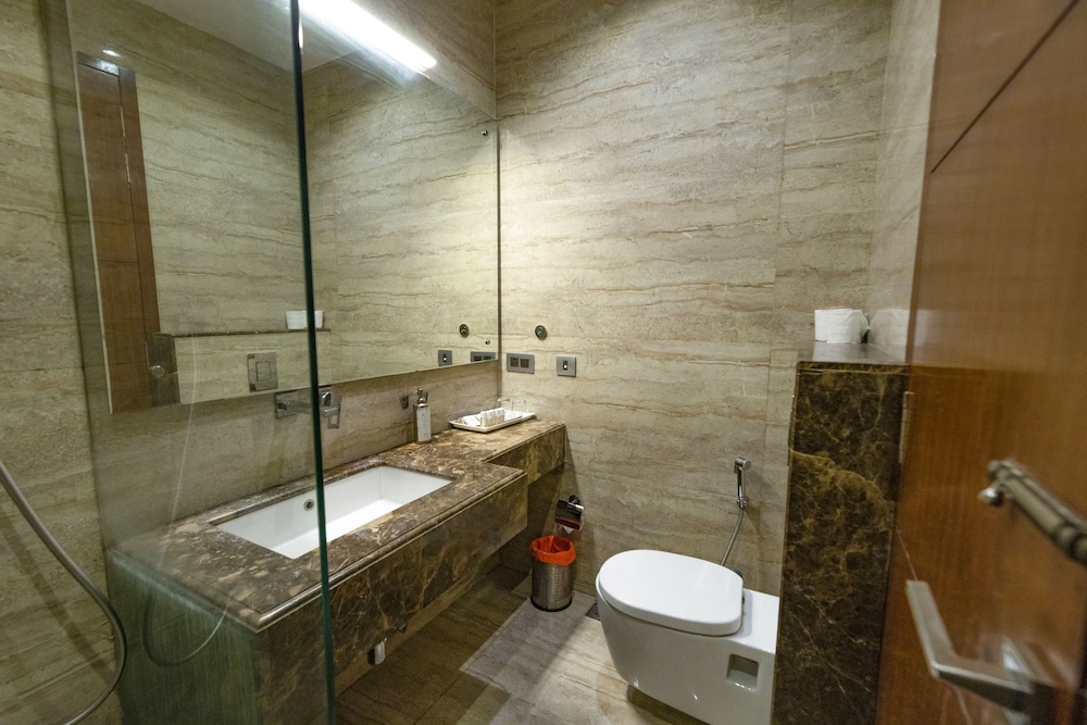 shandb hotel millennium inn prayagraj