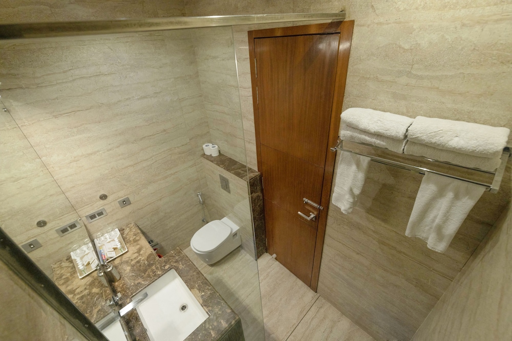 shandb hotel millennium inn prayagraj