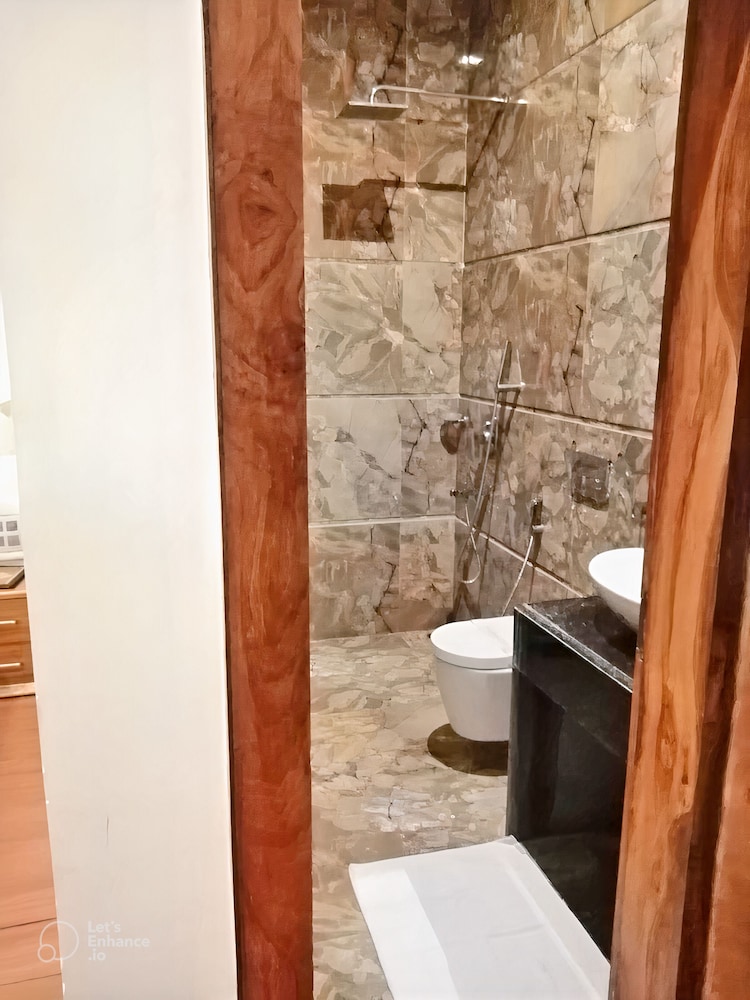 shandb hotel millennium inn prayagraj