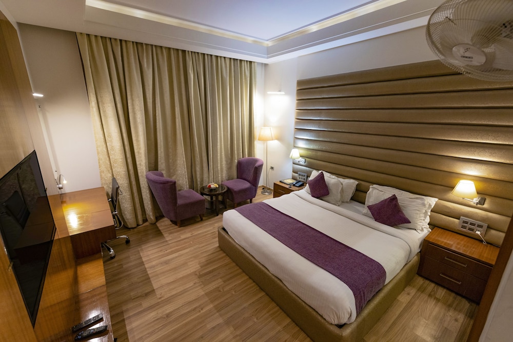 shandb hotel millennium inn prayagraj