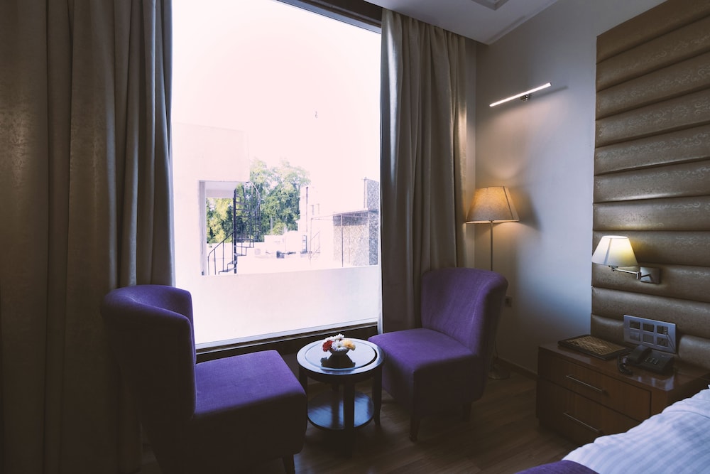 shandb hotel millennium inn prayagraj