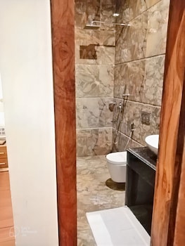 shandb hotel millennium inn prayagraj