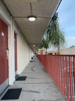 villa inn anaheim