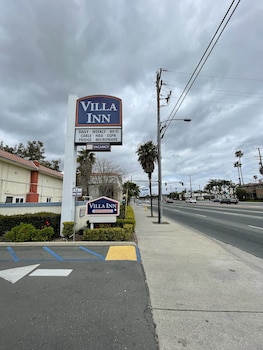 villa inn anaheim