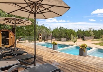 Onera Fredericksburg,173 Basse Ln,4 star