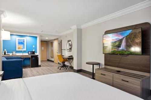 holiday inn express hotel and suites vacaville by ihg