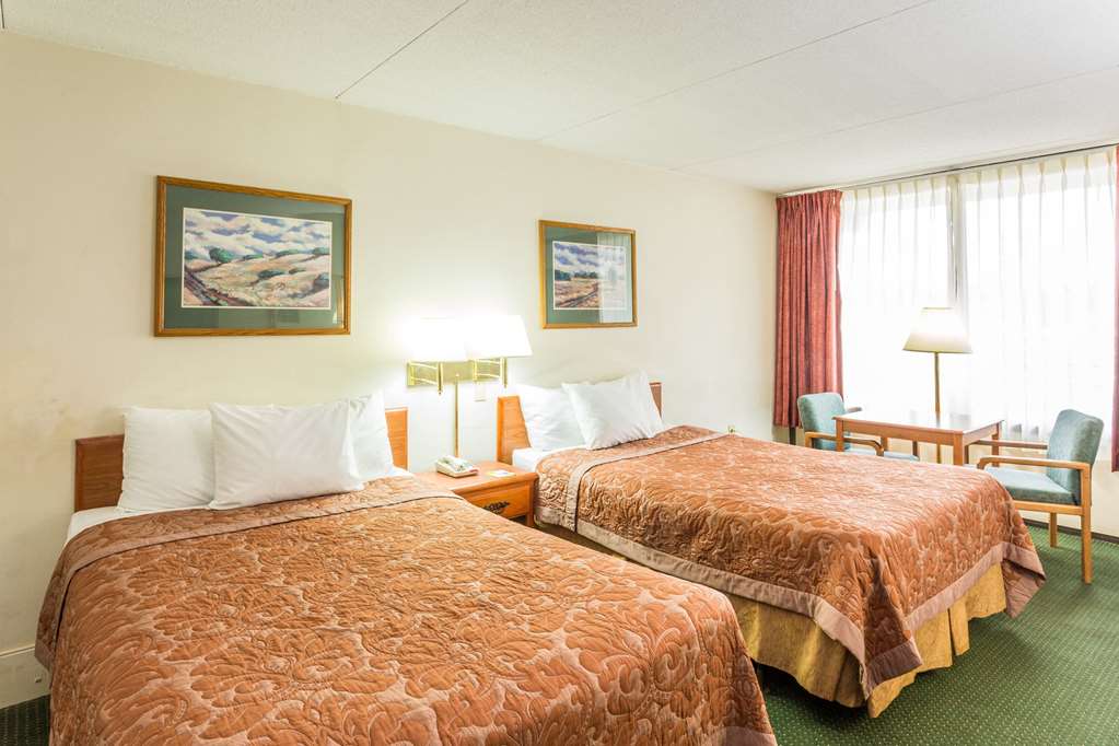 days inn by wyndham valdosta near valdosta mall