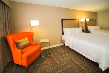 hampton inn and suites valdosta conference center