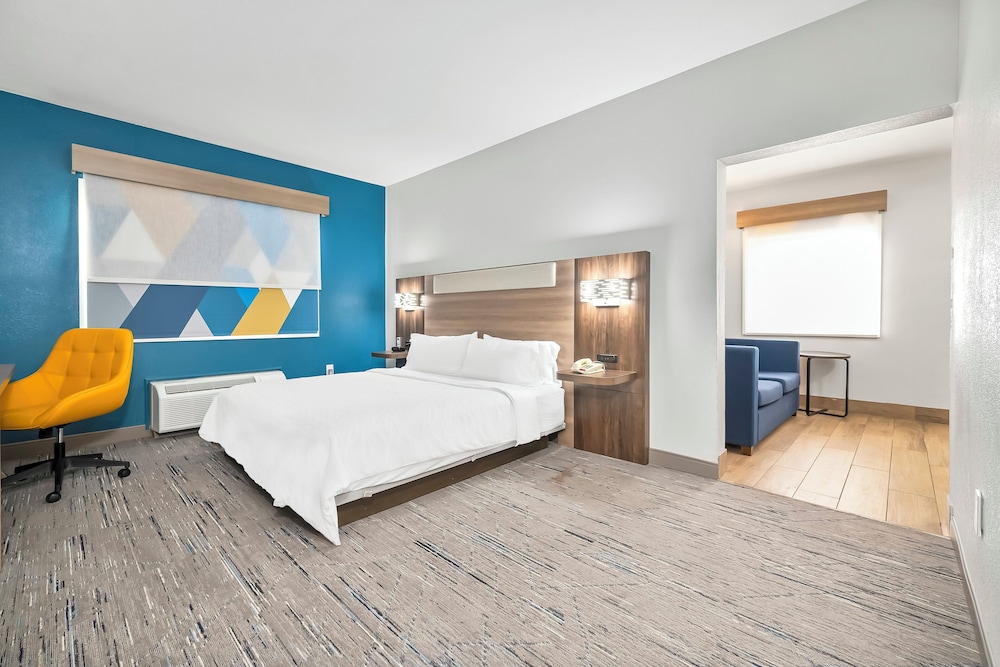 holiday inn express palestine by ihg