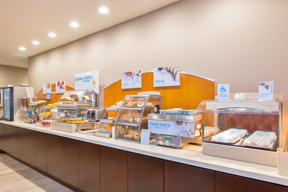 holiday inn express palestine by ihg