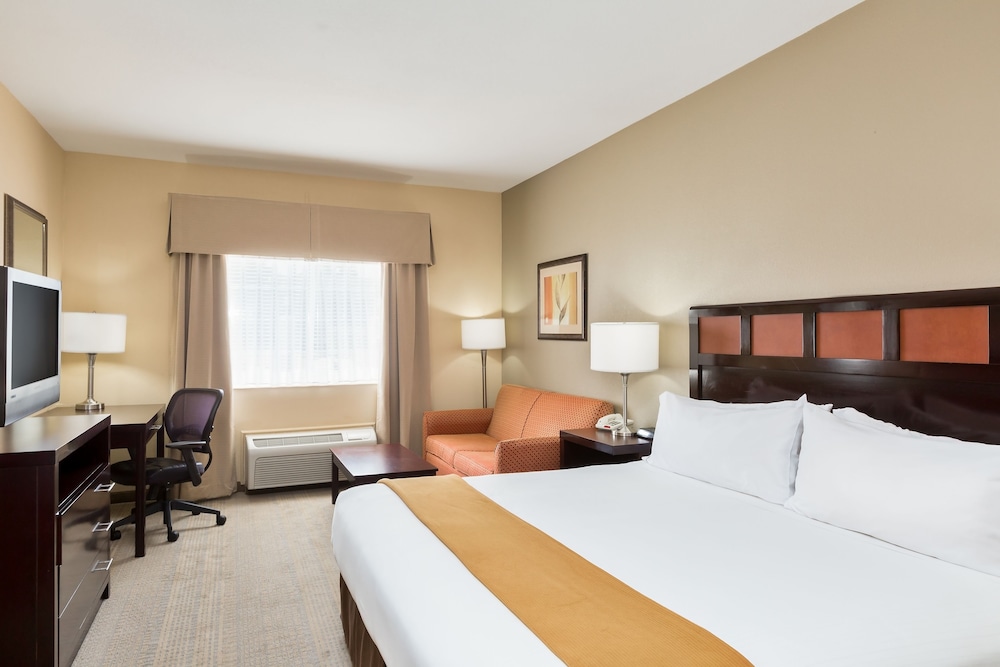 holiday inn express palestine by ihg