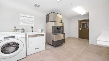 holiday inn express palestine by ihg