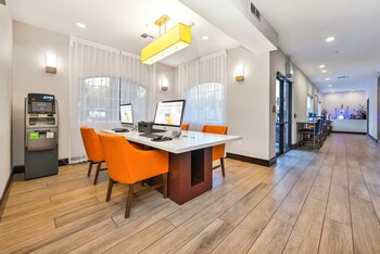 holiday inn express palestine by ihg