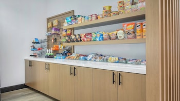 holiday inn express palestine by ihg