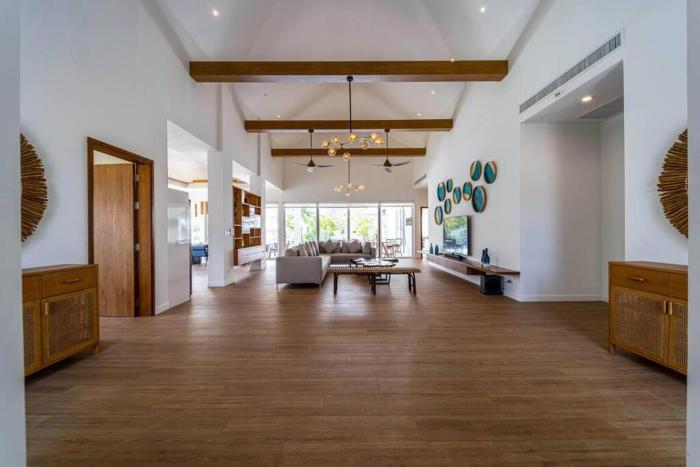 luxury 7 bedroom pool villa wl67