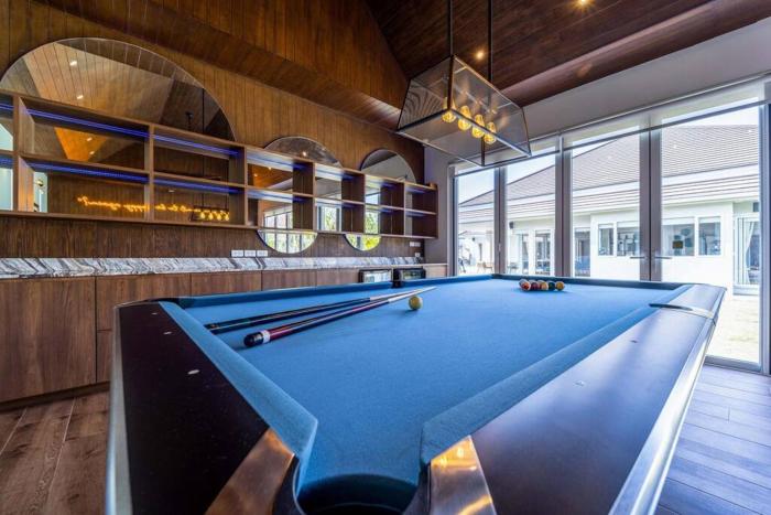 luxury 7 bedroom pool villa wl67