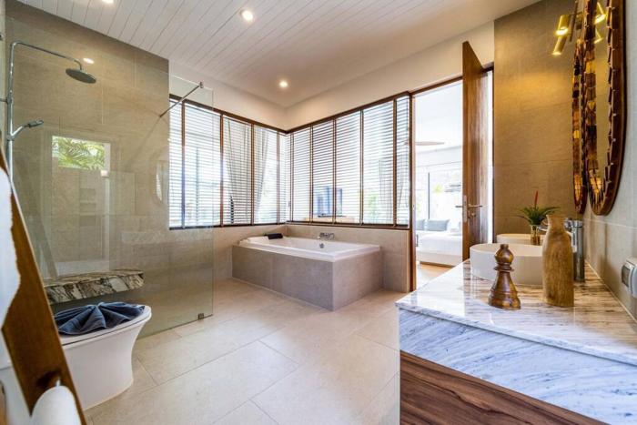 luxury 7 bedroom pool villa wl67