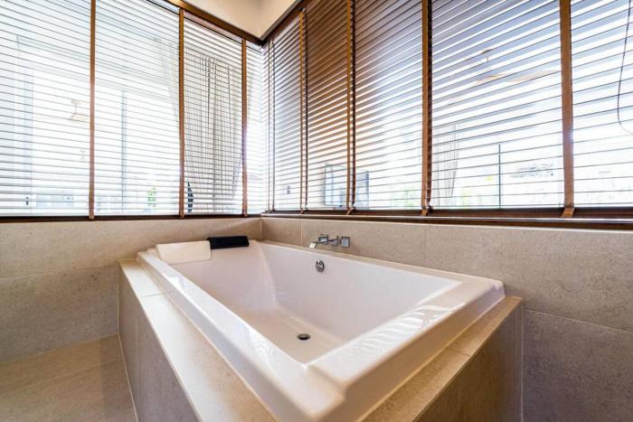 luxury 7 bedroom pool villa wl67