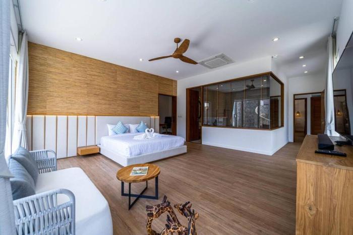 luxury 7 bedroom pool villa wl67