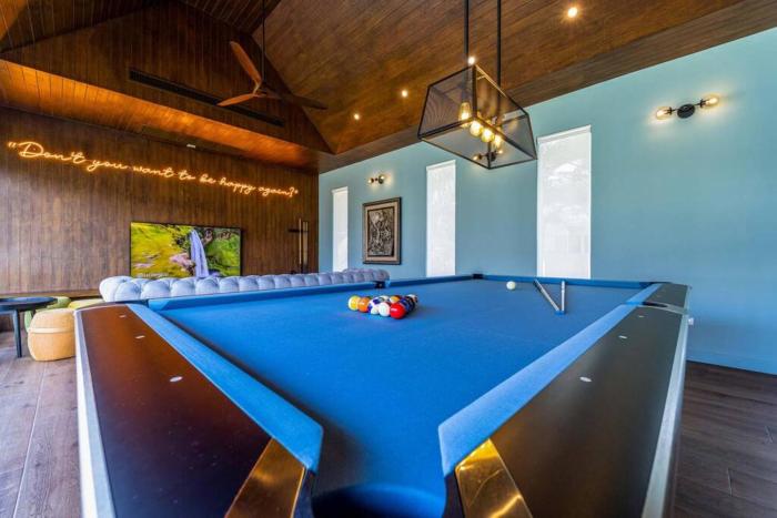 luxury 7 bedroom pool villa wl67
