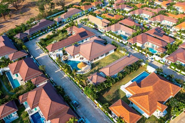 luxury 7 bedroom pool villa wl67